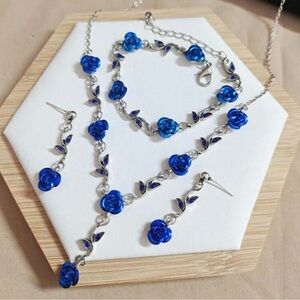 Necklace & Bracelet & 2pcs Earrings Vintage Rose Flower Design Jewelry Set